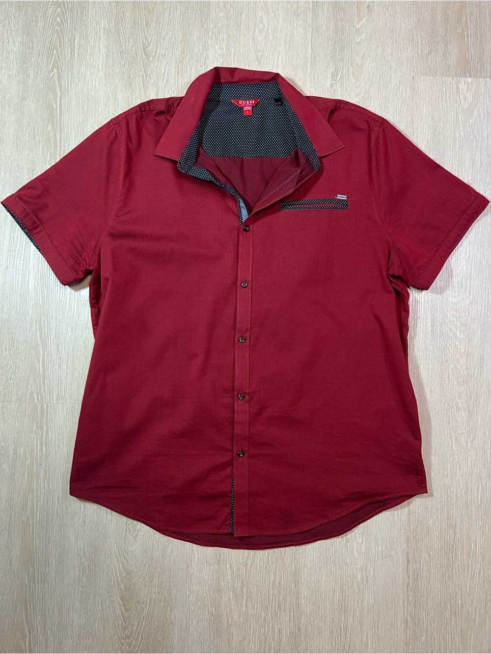 Guess Mens Short-Sleeve Button-Down Shirt in Deep Red with Contrast Trim
